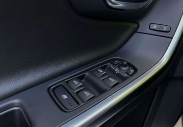 Volvo V60 I Kombi Facelifting 2.0 D2 DRIVE-E 120KM 2017 Volvo V60 D2 NAVI ZAREJESTROWANY gwarancja manual SKORA 2.0, zdjęcie 31