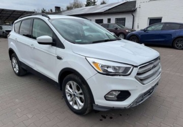Ford Escape III 2018 Ford Escape 2018 Ford Kuga - w Polsce po oplatach i akcyzie 1.5 Benzyna, zdjęcie 3