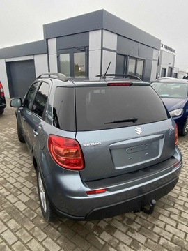 Suzuki SX4 I Hatchback 1.6 i 16V VVT 107KM 2007 Suzuki SX4 1,6 2007, zdjęcie 4