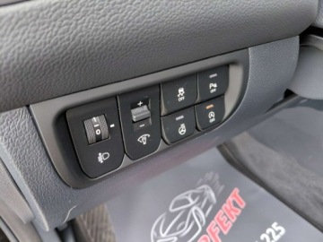 Kia Rio III Sedan Facelifting 1.4 DOHC CVVT 109KM 2016 Kia Rio Navi Kamera Klimatronik Sensor Podgrzewana kierownica PDC Alu 1.4, zdjęcie 9