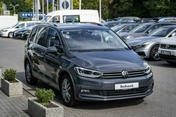 Volkswagen Touran III 1.5 TSI EVO 150KM 2024 Volkswagen Touran Highline 1.5 TSI EVO 150 KM DSG, zdjęcie 3