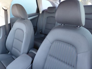 Audi A4 B8 Avant 2.0 TDI 143KM 2011 Audi A4 Avant Klimatronik Alu PDC Komputer Tempomat 2.0 Diesel 143KM, zdjęcie 10