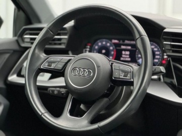 Audi A3 8Y Sportback 1.5 35 TFSI 150KM 2023 Audi A3 Sportback Kamera cofania ,Tempomat , Kluczyk komfortowy , Smartpho, zdjęcie 13