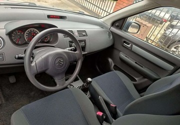 Suzuki Swift IV Hatchback 5d 1.3 92KM 2010 Suzuki Swift Suzuki Swift 2010 1.3 16V Klima Bezwypadkowy 1.3 Benzyna 92KM, zdjęcie 23
