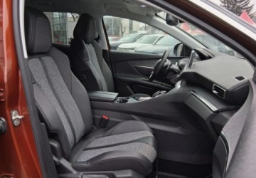 Peugeot 3008 II Crossover 1.2 PureTech 130KM 2019 Peugeot 3008 Peugeot 3008 1,2 PureTech GPF Allure SS EAT8 po wymianie ro, zdjęcie 13