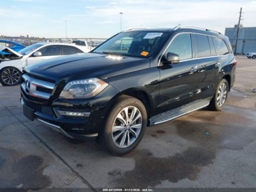 Mercedes Klasa GL X166 2015 Mercedes-Benz GL 2015 r., 3,0L 450 4MATIC 3.0 Benzyna 362KM, zdjęcie 2