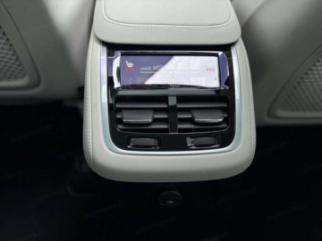 Volvo XC90 II SUV Plug-In Facelifting 2024 2.0 T8  455KM 2026 VOLVO XC90 T8 AWD Plug-In Hybrid Ultra Bright 2.0 (455KM) 2026, zdjęcie 17