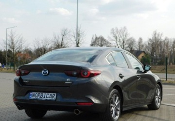 Mazda 3 IV Sedan 2.0 SkyActiv-X 186KM 2022 Mazda 3 z Gwarancja Bezwypadkowa 100 Full Opcja 2.0 Benzyna 186KM, zdjęcie 4