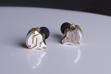 Фурнитура KZ ZS10 PRO 2DD+8BA гибрид + БЕСПЛАТНО