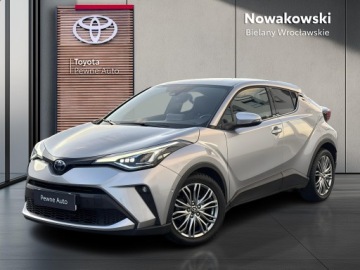 Toyota C-HR I Crossover Facelifting 1.8 Hybrid 122KM 2023 Toyota C-HR 1.8 Hybrid Executive 1.8 Hybrid Execut