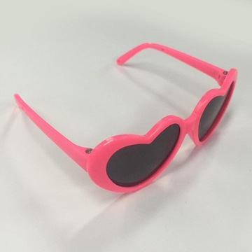 Nowe plastikowe okulary przeciwsłoneczne w kształcie serca, różowe czerwone
