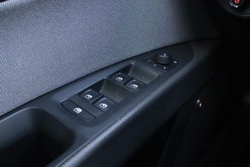 Seat Leon III ST Facelifting 1.6 TDI 115KM 2019 Seat Leon 1.6 TDI, DSG, Navi, Klima, Klimatronic, zdjęcie 19