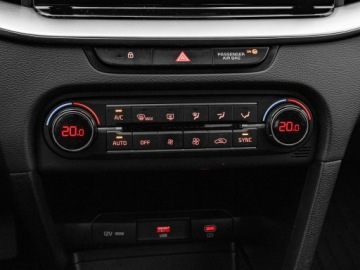 Kia Ceed III Kombi Facelifting 1.5 T-GDI 160KM 2022 Kia Cee'd GD990WN#1.5 T-GDI M 2 stref klima K.cof, zdjęcie 16