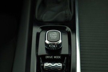 Volvo V60 II  Kombi 2.0 D4 190KM 2019 Volvo V60 Cross Country D4 2.0 AWD, Serwis ASO, zdjęcie 14