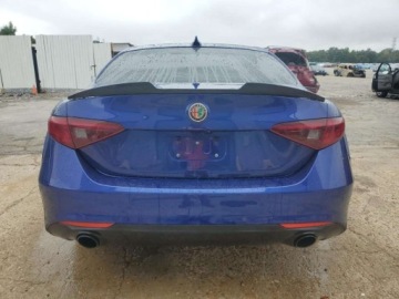 Alfa Romeo Giulia II Sedan Facelifting 2.0 Turbo 280KM 2022 Alfa Romeo Giulia 2022 ALFA ROMEO GIULIA 2.0 Benzyna 280KM, zdjęcie 2
