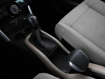 Citroen C3 Aircross  I Crossover 1.2 PureTech 110KM 2019 Citroen C3 Aircross Shine automat navi PDC, zdjęcie 28