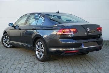 Volkswagen Passat B8 Variant Facelifting 2.0 TDI SCR 150KM 2022 Volkswagen Passat Volkswagen Passat B8, 2022, 2.0 TDI 150KM, DSG, Kamera,, zdjęcie 3