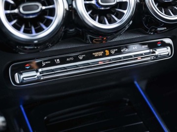 Mercedes GLB SUV AMG 35 2.0 306KM 2025 MERCEDES-BENZ GLB AMG 35 4-Matic Suv 2.0 (306KM) 2025, zdjęcie 6