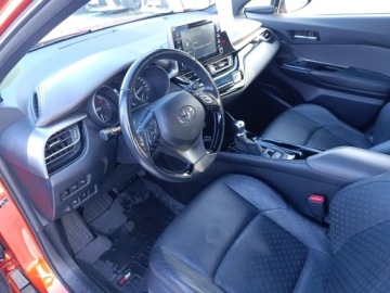 Toyota C-HR I Crossover Facelifting 2.0 Hybrid Dynamic Force 184KM 2020 Toyota C-HR 2.0 Hybrid Selection Toyota C-HR 2.0, zdjęcie 16