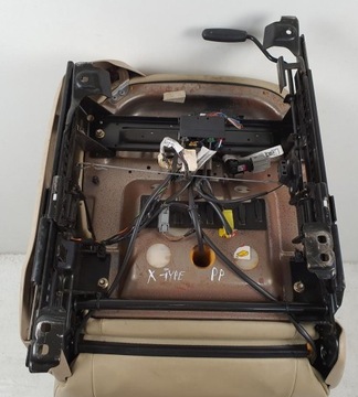 SEDADLO PRAVÝ PŘEDNÍ OHŘÍVAČ JAGUAR X-TYPE X400 EVROPA