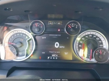  RAM 1500 2021r., Classic Warlock, od ubezpieczalni 3.6 Benzyna 305KM, zdjęcie 10