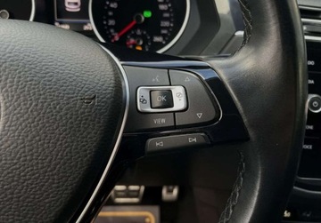 Volkswagen Tiguan II SUV 2.0 TDI 150KM 2019 Volkswagen Tiguan 2.0 TDI IQ.DRIVE 150KM DSG bezwypadkowy kamera, zdjęcie 22