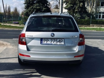 Skoda Octavia III Kombi 1.6 TDI CR DPF 105KM 2015 Skoda Octavia 1,6 TDI 105 KONI Zarejestrowana Super stan Wsiadac - jec, zdjęcie 4