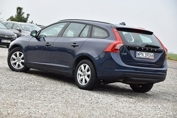 Volvo V60 I Kombi 1.6 DRIVe 115KM 2013 Volvo V60 1,6d2 115KM NAVI ALU PÓŁ-SKÓRA, zdjęcie 3