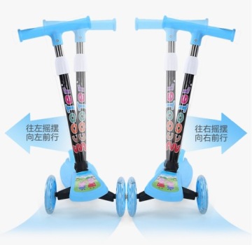 ДЕТСКИЙ ТРЕХКОЛЕСНЫЙ САМОКАТ, СВЕТЯЩИЙСЯ ПОДАРОК, СИНИЙ