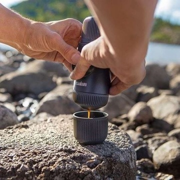 Портативная дорожная кофемашина Wacaco Nanopresso + футляр — черный