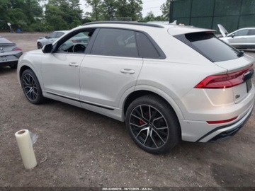Audi Q8 2021 Audi Q8 2021 AUDI Q8 PREMIUM PLUS 55 TFSI QUATTRO TIPTRONIC 3.0 Benzyna, zdjęcie 3