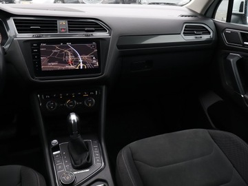 Volkswagen Tiguan Allspace SUV 2.0 TSI 180KM 2018 VW Tiguan Allspace 2.0 TSI, Salon Polska, zdjęcie 7