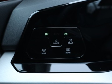 Volkswagen Golf VIII Hatchback 1.0 TSI 110KM 2021 VW Golf 1.0 TSI, Salon Polska, Klima, Klimatronic, zdjęcie 22