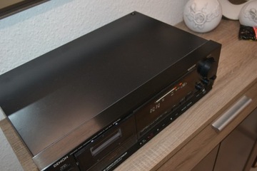 Высококачественный кассетный магнитофон Denon DMR800