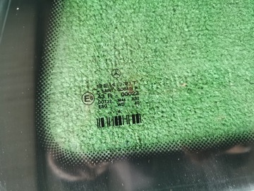 MERCEDES VANEO W414 SKLO (OKNO) KAROSERIE PRAVÝ ZADNÍ