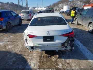 Mercedes Klasa C W206 2022 Mercedes-Benz Klasa C 300 4MATIC, 2022r., 4x4, 2.0L 2.0 Hybryda 255KM, zdjęcie 7