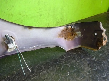 BLATNÍK LEVÝ PŘEDNÍ TOYOTA AVENSIS I T22 00R