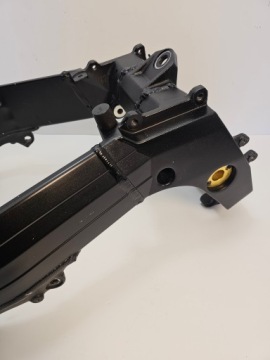 Suzuki GSX-R 1000 K3 K4 GSXR Рама + документы