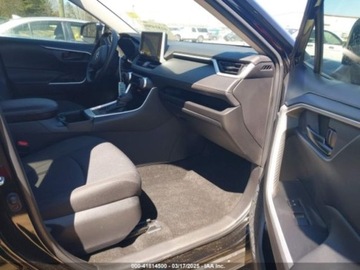 Toyota 2023 Toyota RAV4 Le, 2023r., 2.5L 2.5 Benzyna 203KM, zdjęcie 9