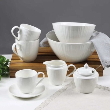 SPODEK PORCELANOWY PERLA AMBITION 14 CM BIAŁY