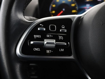 Mercedes GLB SUV 2.0 200d 150KM 2023 Mercedes GLB FV23% Progressive 4Matic Navi Kamera, zdjęcie 32