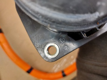 ЗАРЯДНАЯ ГНЕЗДА OUTLANDER III PHEV LIFT 17r