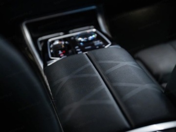 BMW Seria 7 G70 Sedan 3.0 40d 299KM 2026 BMW Seria 7 740d xDrive Sport Sedan 3.0 (299KM) 2026, zdjęcie 11