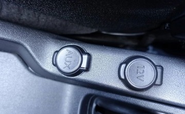 Citroen C3 II Hatchback facelifting 1.2 VTi 82KM 2014 Citroen C3 1.2 82KM LIFT 1 wlasciciel Wymieniony rozrzad LEDY Klima K.Serw, zdjęcie 19