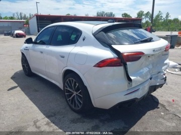 Maserati 2023 Maserati Grecale Modena, 2023r., 4x4, 2.0L 2.0 Benzyna 325KM, zdjęcie 2