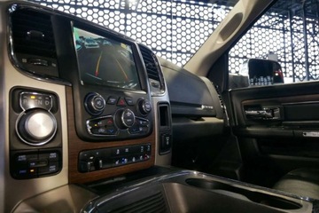 Dodge Ram IV 5.7 V8 390KM 2017 Dodge RAM Laramie1500V8HEMI5.7 Hak 390KM 4x4 Szyberdach Wentyl Alpine Navi, zdjęcie 25