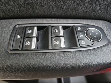 Renault Captur II 2024 Renault Captur 1.3 TCe mHEV Techno EDC, zdjęcie 18