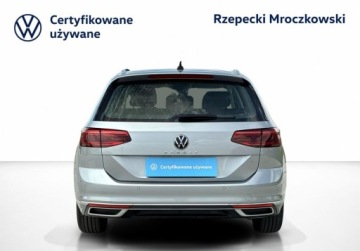 Volkswagen Passat B8 Variant Facelifting 2.0 TSI 190KM 2022 Volkswagen Passat 2.0 Benzyna 190KM, zdjęcie 3