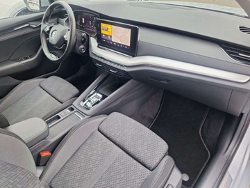 Skoda Octavia IV Liftback Plug-in  1.4 TSI iV Plug-In Hybrid 204KM 2022 Skoda Octavia serwis ASO 1.4hybryda 204KM bezwypadkowy pakiety SmartLink L, zdjęcie 13