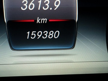 Mercedes Klasa E W213 Kombi 2.0 220d 194KM 2018 Mercedes E 220 sprzedam e klase z 2018r 2.0 DIASEL, zdjęcie 17